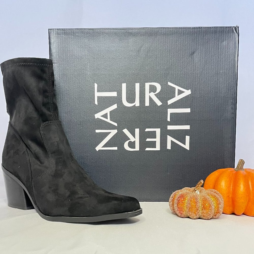(SOLD) Naturalizer Ella Stretch Booties (NEW)